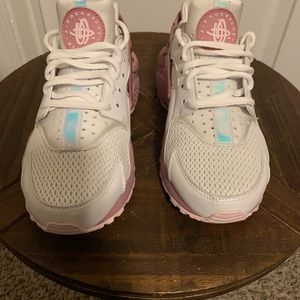 Women’s Air Huarache Run